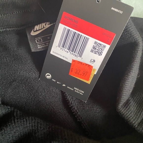 Nike Capri - Picture 4 of 6